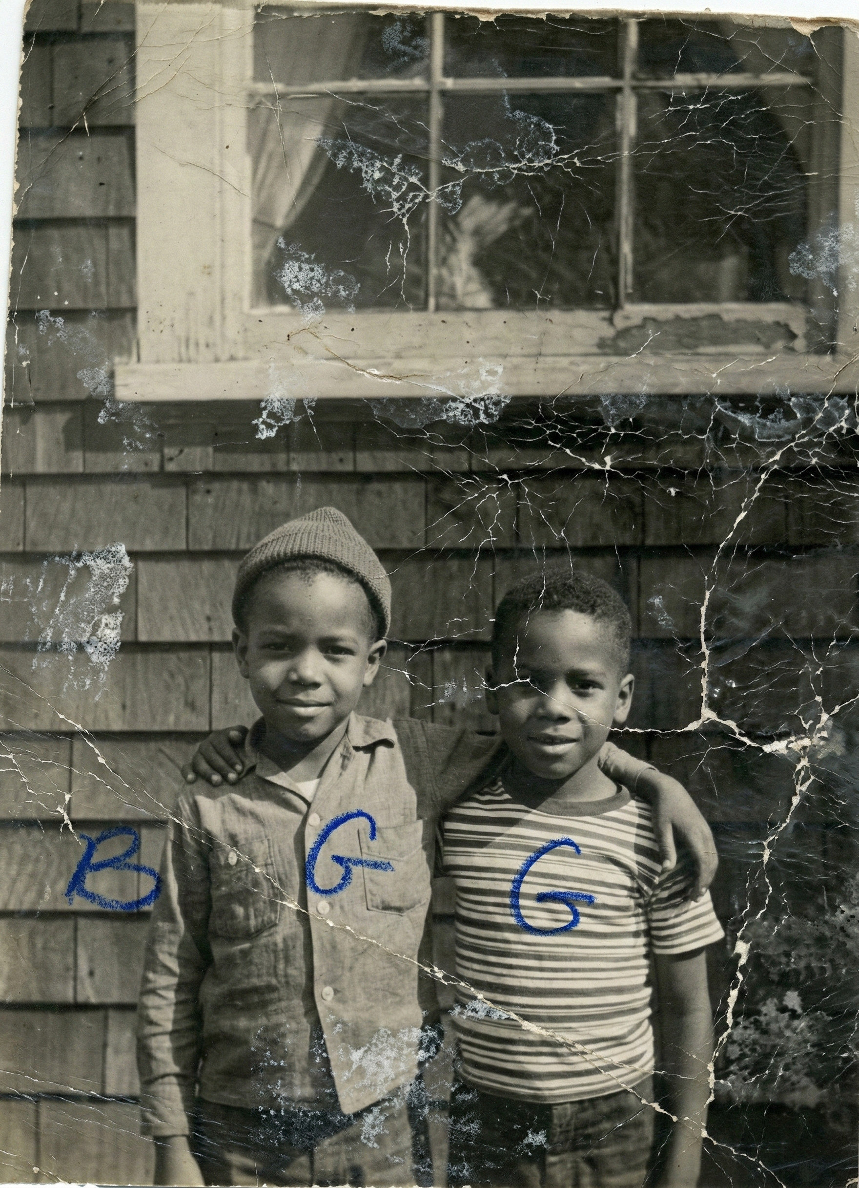 Photo Restoration second-example input photo 1 by Fraw Official