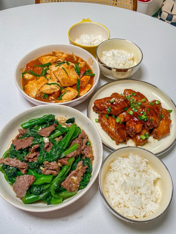 Studio Food Knolling second-example input photo 1 by Bill
